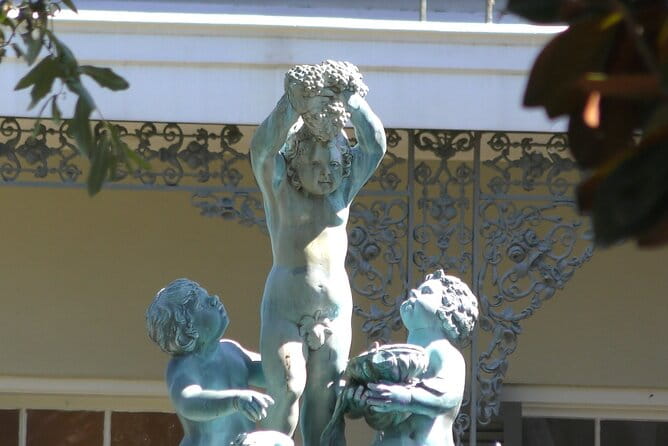 Small-Group Glamorous Garden District Tour - Considerations for Travelers