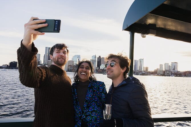 Boston Harbor Sightseeing Cruise - FAQ