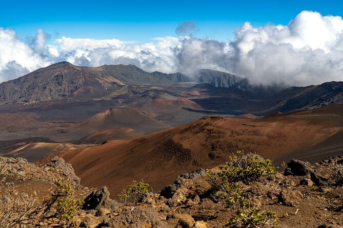 Haleakala Crater Hiking Experience - Guides and Personal Touches