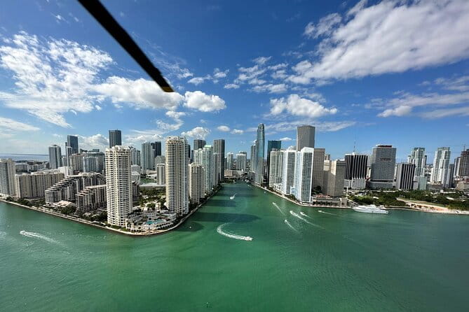 Sightseeing Helicopter Tour Ride Cruise top 10 things to do Miami - The Final Word