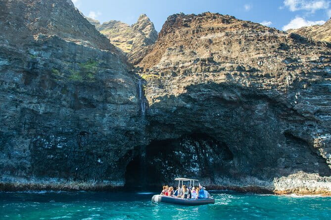 Nu'alolo Kai Beach Landing Raft Adventure - What Makes This Tour Stand Out