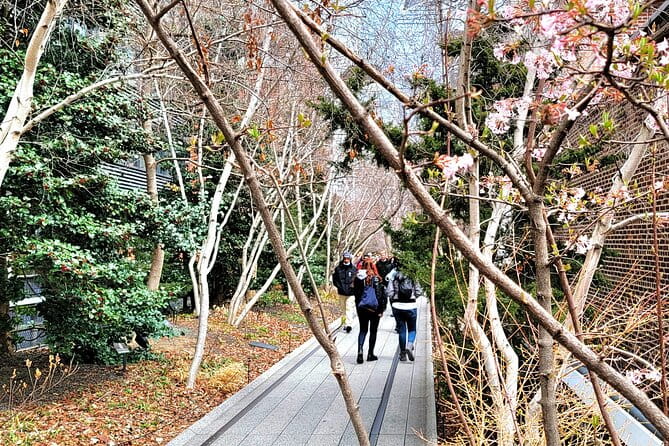 Secrets of the High Line - Accessibility, Weather, and Additional Info