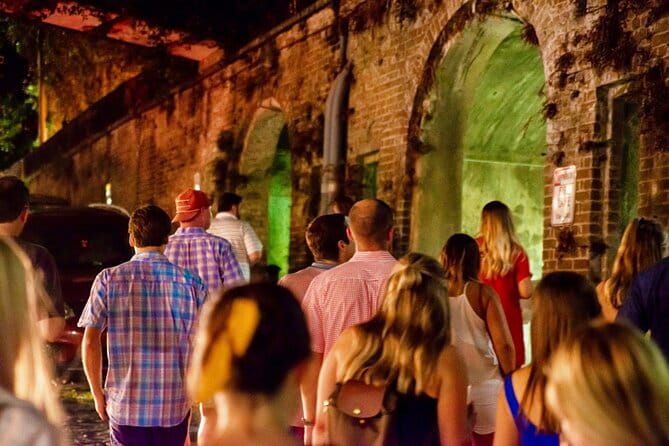 Savannah Ghost Tour for Adults ALL Alcoholic Drinks Included - The Sum Up