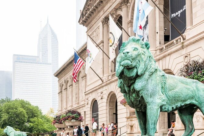 Chicago-Style Holiday Hike: Festive Food and Walking Tour - Key Points