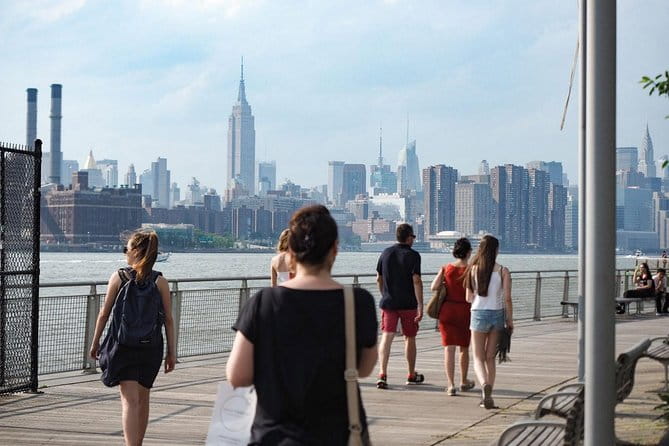 Brooklyn street art and hipster culture tour in French - Practical Details and What to Expect