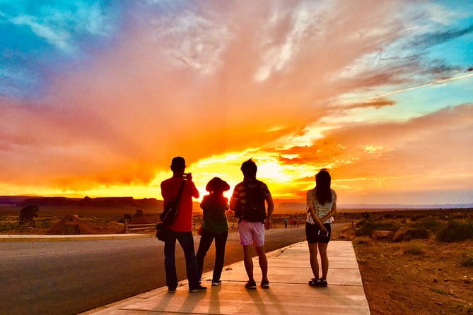 Sunset Tour of Monument Valley - What Makes This Tour Stand Out?