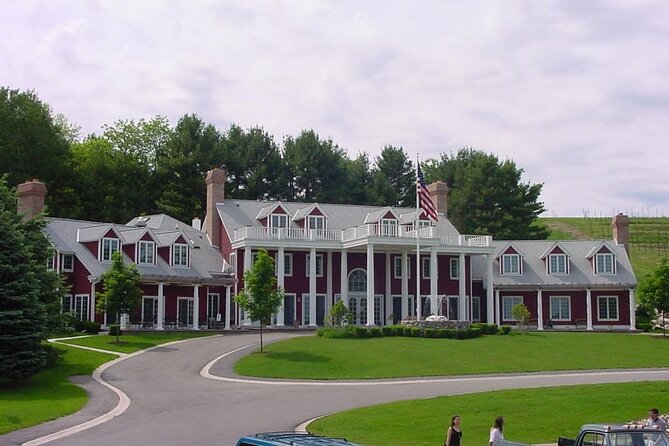 5-Hour Traverse City Wine Tour: 3 Wineries on Leelanau Peninsula - Who Is This Tour For?