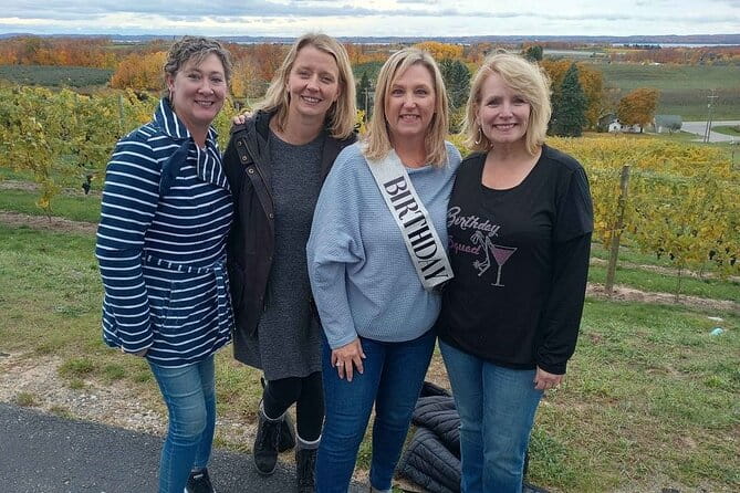 NON BUS 4 Winery Traverse City Wine Tour on Old Mission Peninsula - The Value and Who It’s For