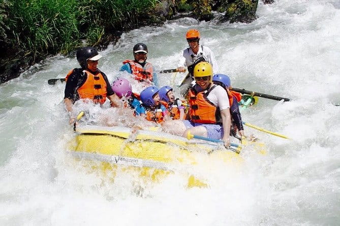 Rogue River Whitewater Rafting- Mid Day - Introduction to the Rogue River Whitewater Experience