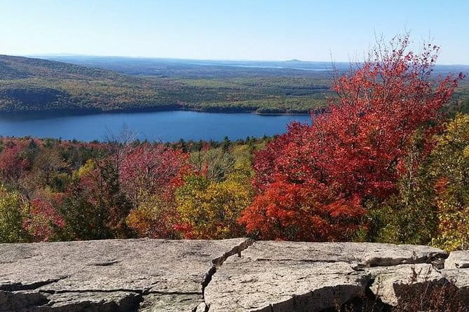 Narrated Bus Tour of Bar Harbor and Acadia National Park - The Guide and Group Experience