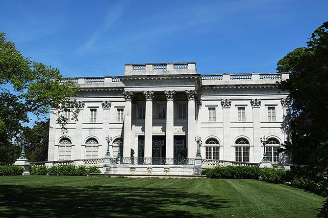 Newport Gilded Age Mansions Trolley Tour with Breakers Admission - What You Can Expect in Terms of Value and Comfort