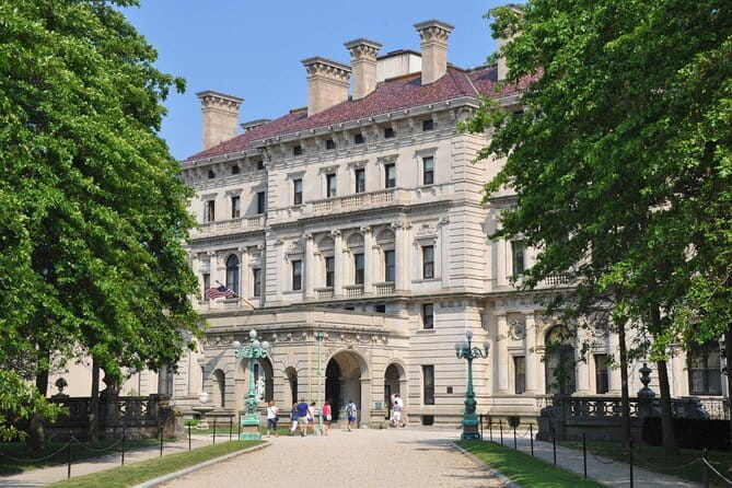Newport Gilded Age Mansions Trolley Tour with Breakers Admission - FAQ: Your Questions About the Newport Gilded Age Mansions Trolley Tour
