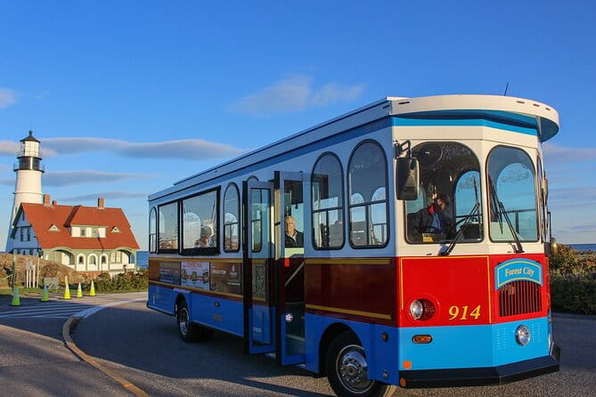 Discover Portland City and Lighthouse Tour - FAQs