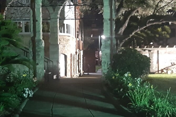 Al's Ghost tour : a small group experience - A Final Word