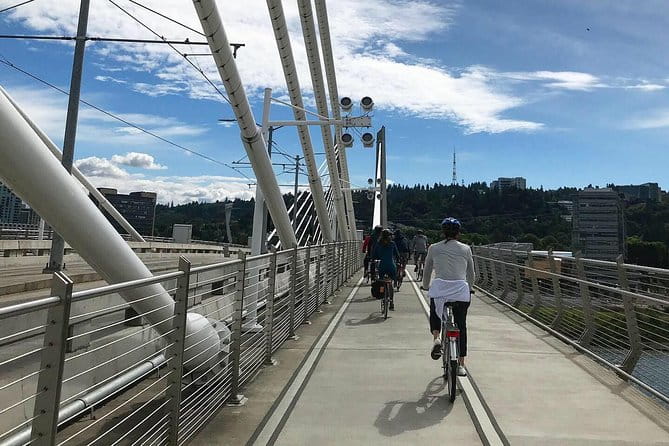 Bike Around Portland Oregon: Art, Culture, Bridges, Poetry - Who Will Enjoy This Tour?