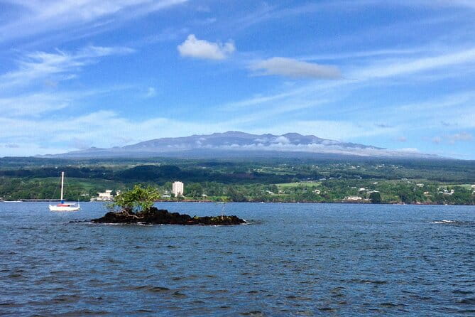 Hawaii Volcanoes National Park and Hilo Highlights Small Group Tour - Authenticity and Guide Quality