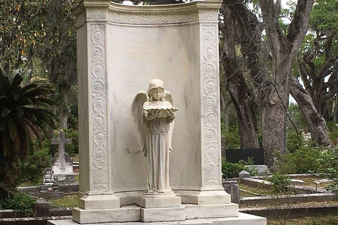 Bonaventure Cemetery Walking Tour with Transportation - Who Would Enjoy This Tour?