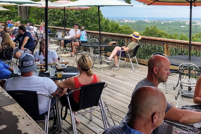 Branson VIP Wine Tasting and Dinner Tour - Transportation and Comfort