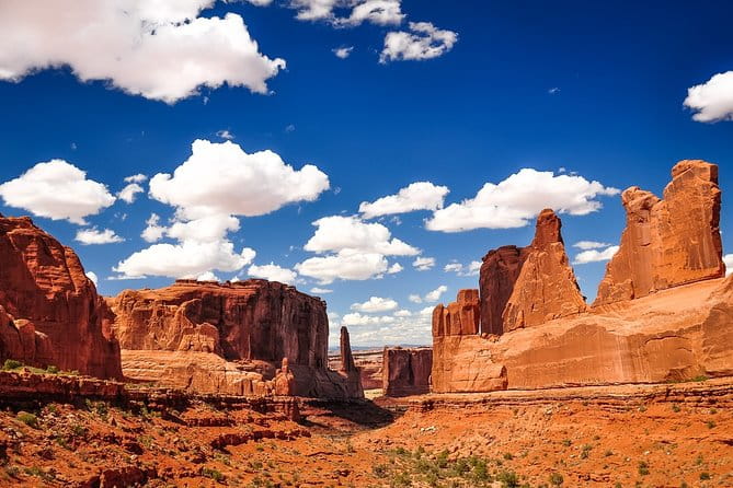 Discover The Best Of Moab In A Day: Arches Canyonlands Dead Horse - In-Depth Breakdown of the Itinerary