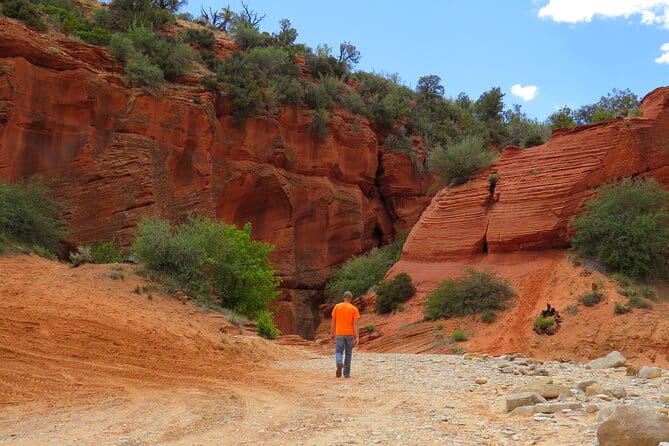 Peekaboo Slot Canyon 4WD Tour - Practical Details