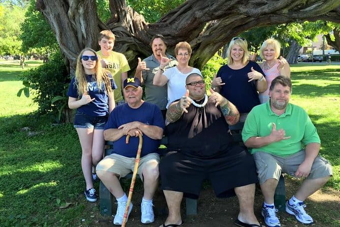 Afternoon at McGarret - Hawaii 5-0 TV Tour - References & Additional Info