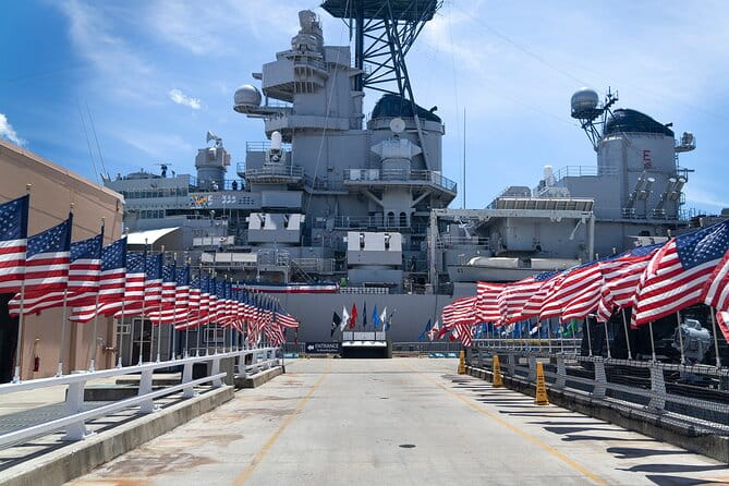 Deluxe Pearl Harbor, USS Arizona Memorial & Honolulu City Tour - FAQs