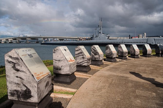 Pearl Harbor USS Arizona Memorial, small group Tour - FAQ About the Pearl Harbor USS Arizona Memorial Small Group Tour