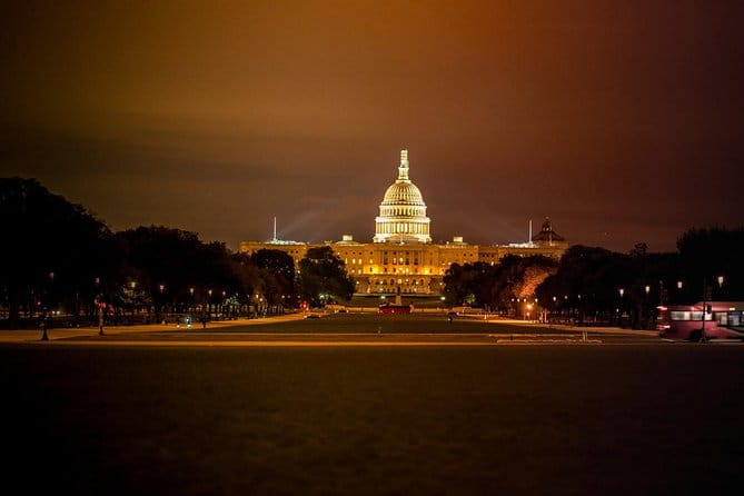 DC National Mall Night Tour with 10 Stops, Reserved Entry Tickets - Who Will Love This Tour?