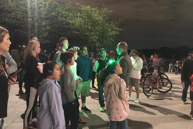 Discounted DC Night Tour With Magic LED- Snacks, LED Bracelets - The Sum Up