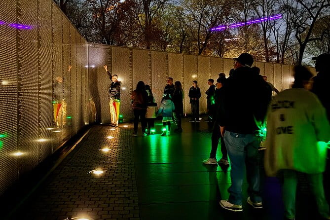Discounted DC Night Tour With Magic LED- Snacks, LED Bracelets - FAQs