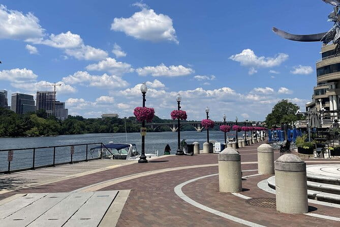 Washington DC Walking Food Tour With Secret Food Tours - Who Should Consider This Tour?