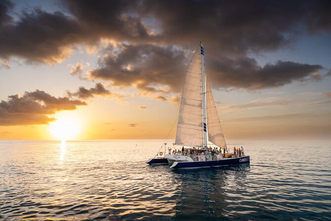 Champagne Sunset Catamaran Cruise in Key West - Drinks, Food, and Atmosphere