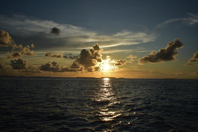 Key West Small-Group Sunset Sail with Wine and Hors d'oeuvres - FAQ