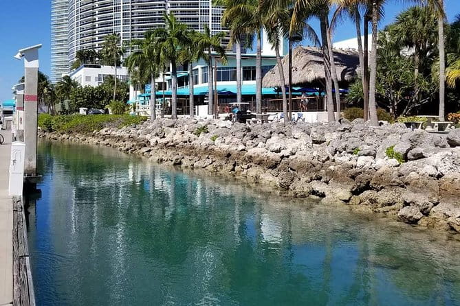 24 Ft Miami Bay: Private Boat, Gas Included , 8 people, Captained - The Optional Captain and Pricing Details