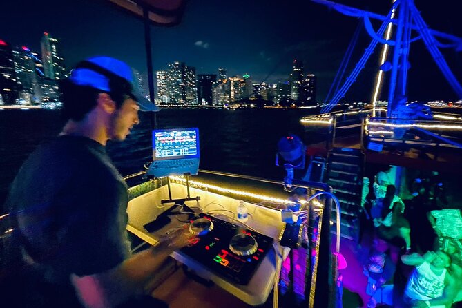 Miami Party Boat Cruise Music & Skyline Views 1 hour 20min of fun - Cost and Value Analysis