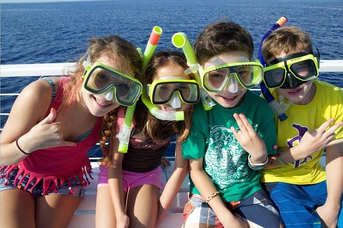 Deluxe Snorkel & Dolphin Watch Aboard a Luxury Catamaran from Kailua-Kona - What Makes This Tour Stand Out?