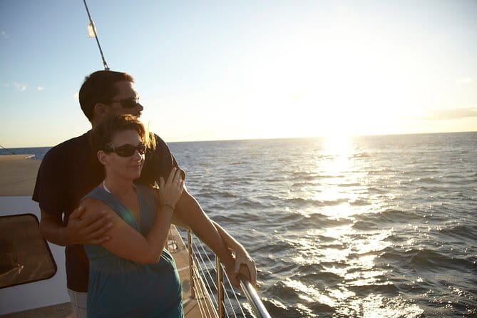 Sunset Sail Experience at Kona from Honokohau - Authentic Experiences and Guest Impressions