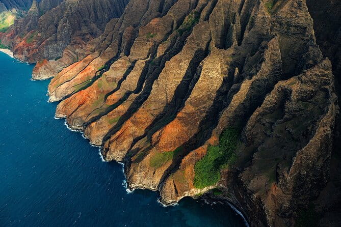 Kauai Airplane Tour: Na Pali Coast, Waterfalls & Window Seats - Who Should Consider This Tour?