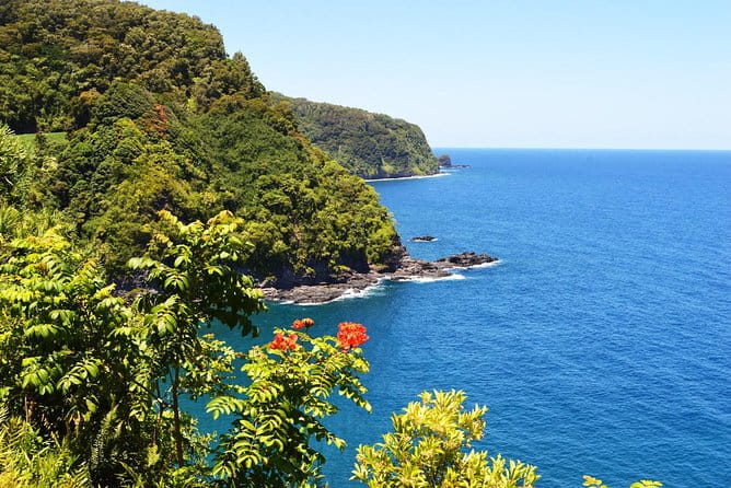 Road to Hana Luxury Limo-Van Tour with Helicopter Flight - Practicalities: What to Expect