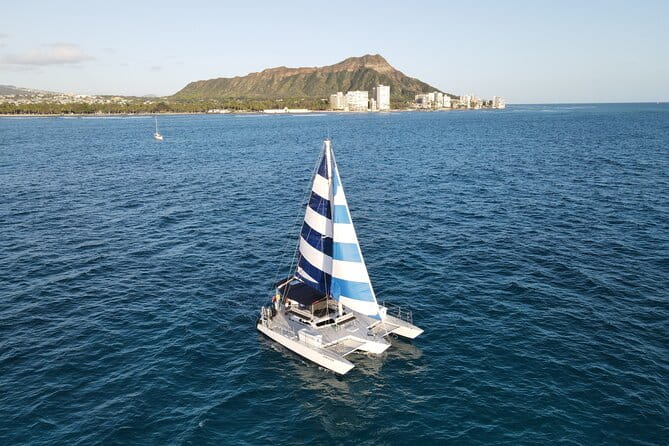 Sail and Turtle Snorkeling Tour in Waikiki - Authentic Encounters and Reviews