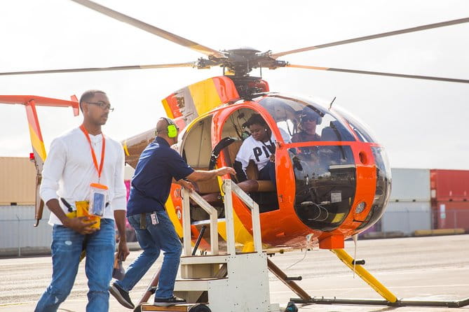 Magnum PI Hughes 500 4-Passenger Doors-Off Helicopters - What to Expect During the Flight