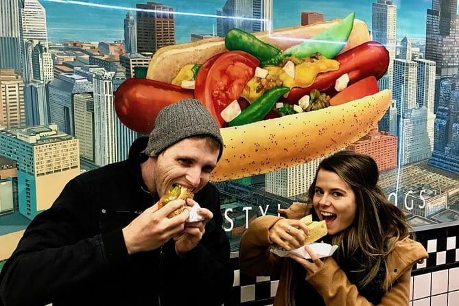 Chicago Favorites Ultimate Food and Walking Tour - Learning About Chicago’s Architecture and Culture