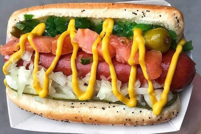Chicago Favorites Ultimate Food and Walking Tour - The Bonus: Free Bike or Kayak Rental