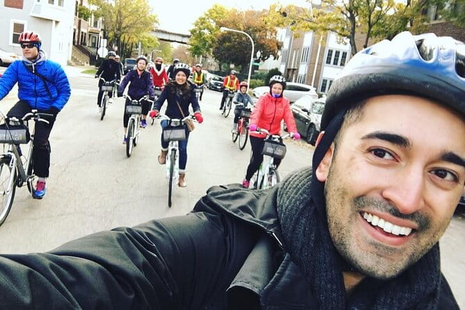 Bike Tour of Chicago's Lakefront Neighborhoods - The Sum Up