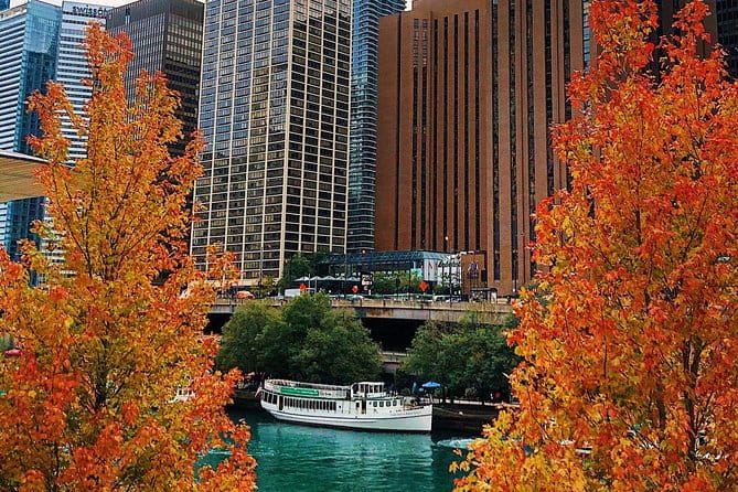 Chicago Architecture Center River Cruise aboard First Lady - FAQ