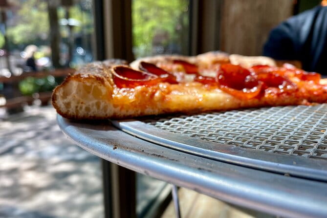 Downtown Chicago Walking Pizza Tour - Is This Tour Right for You?