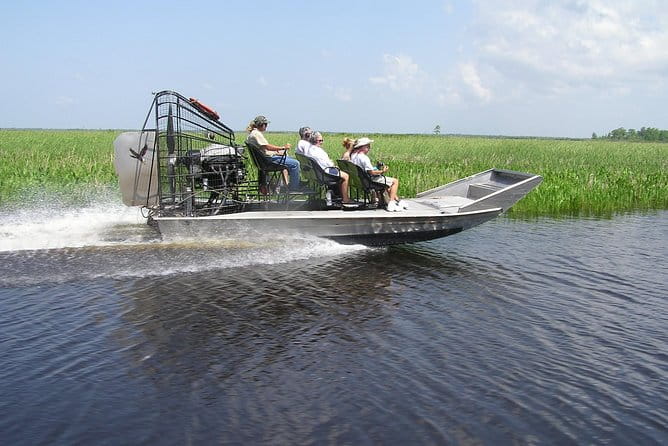 Airboat and Plantations Tour with Gourmet Lunch from New Orleans - Authenticity and Value for Travelers