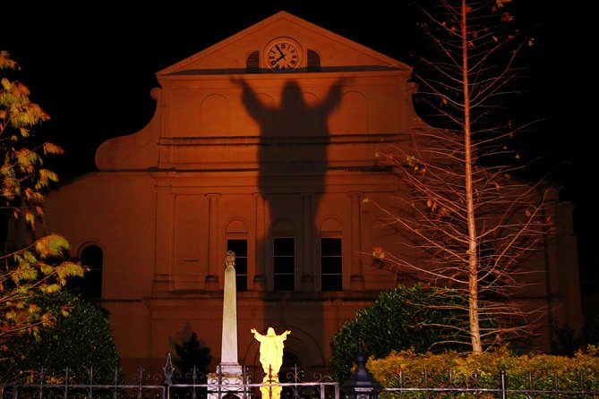 New Orleans Dead of Night Ghosts and Cemetery Bus Tour - What’s Included and What’s Not