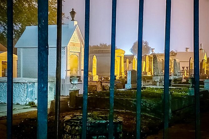 New Orleans Dead of Night Ghosts and Cemetery Bus Tour - Who Will Love This Tour?