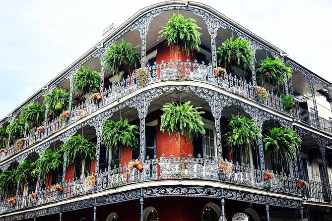 New Orleans French Quarter Architecture Walking Tour - The Historic Cabildo and Presbytere